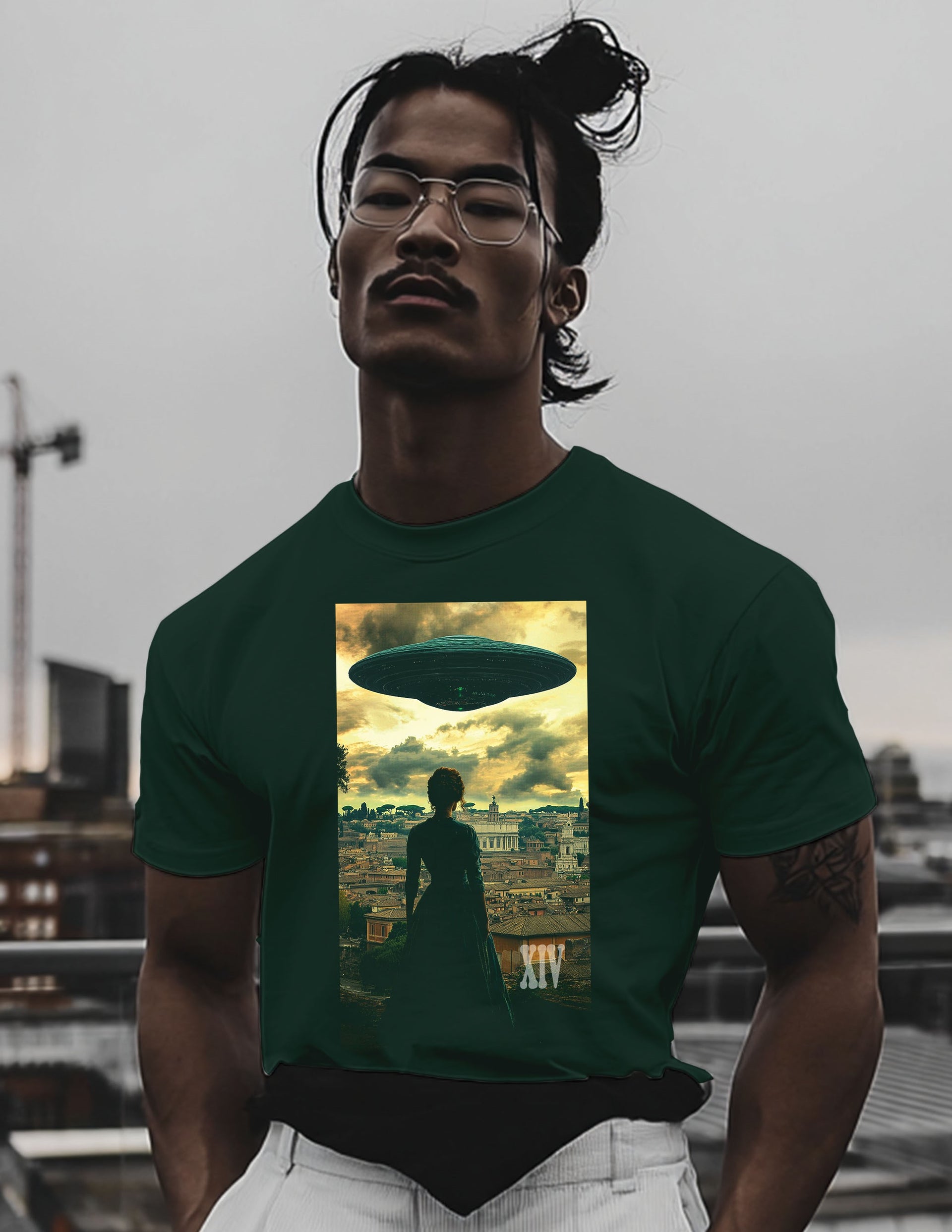 Woman Staring at UFO Over Rome – Carbon XIV Tee